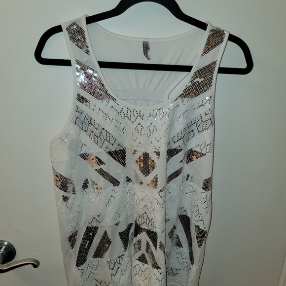 Tank Top - Picture 2 of 3